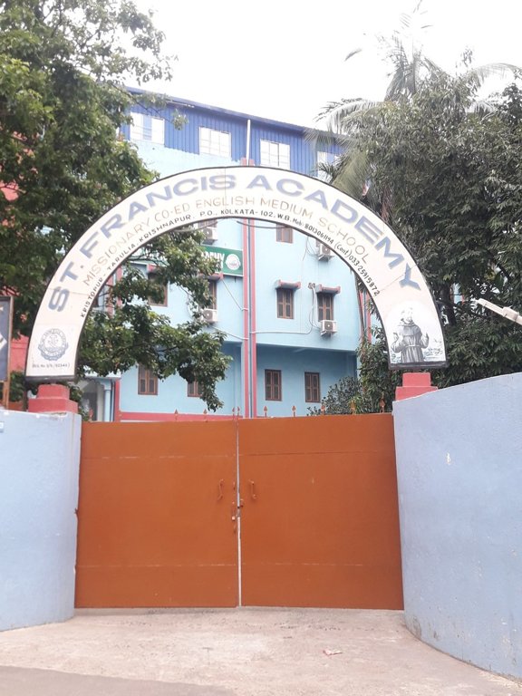 Palm Saha Shelter and Nirman Krishna Daffodils