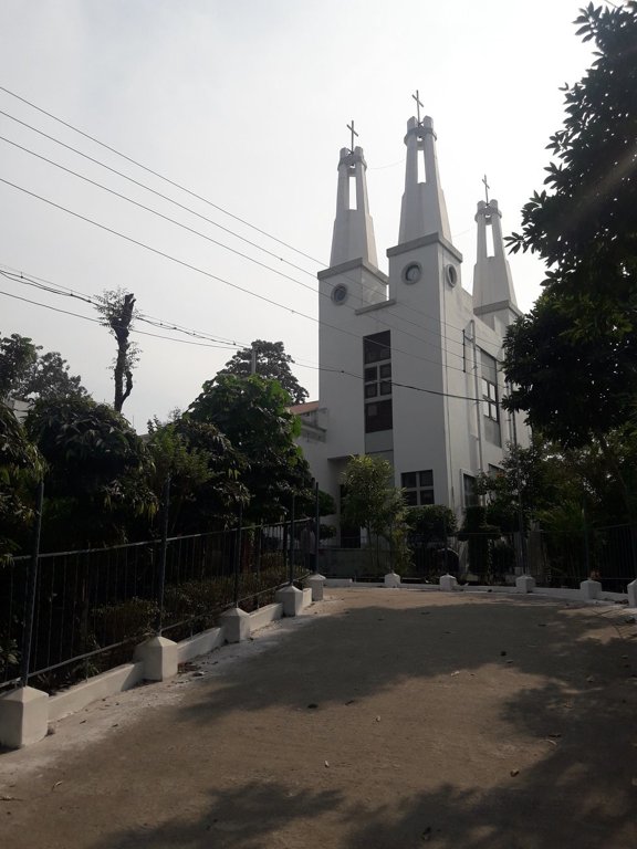 Palm Saha Shelter and Nirman Krishna Daffodils