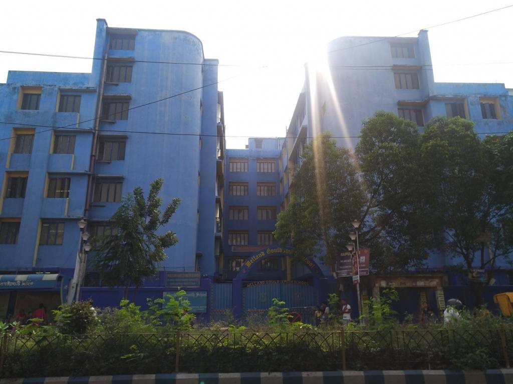 Palm Neel Silver Apartment