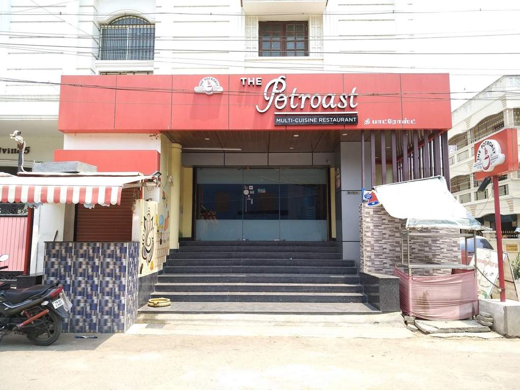 Cubes Housing Milky Cubes