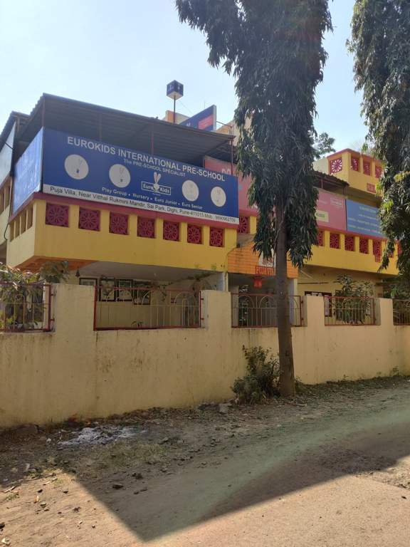 Believe Group Esquire Press Believe Crystal Corner