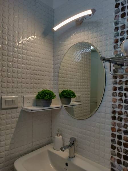  sanfran-ashok-valley Bathroom