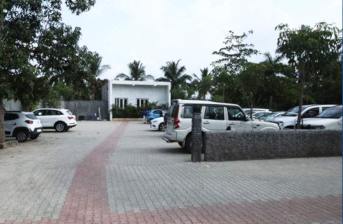  celebrity resort luxury plots Car Parking