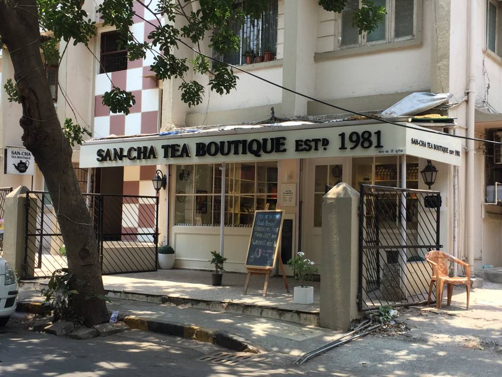 Crescent Crescent Aura