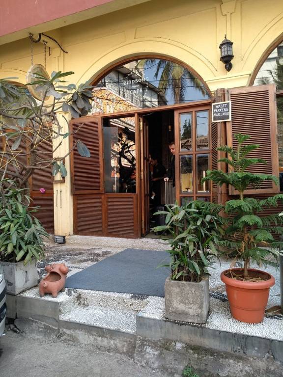 Crescent Crescent Aura