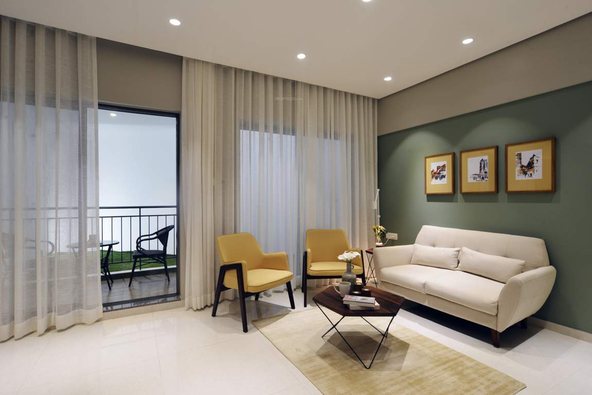  manhattan at pride world city Living Area