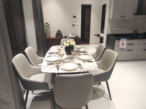  skyline phase i Dining Area