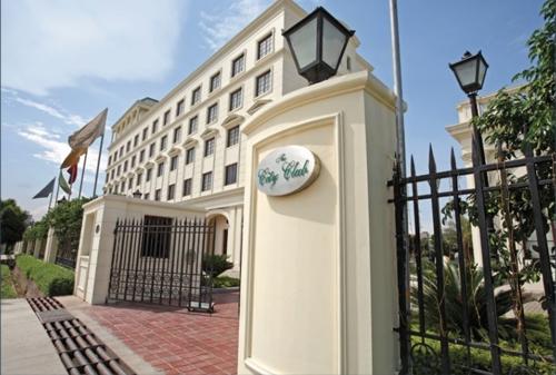  siris-estate Entrance Lobby