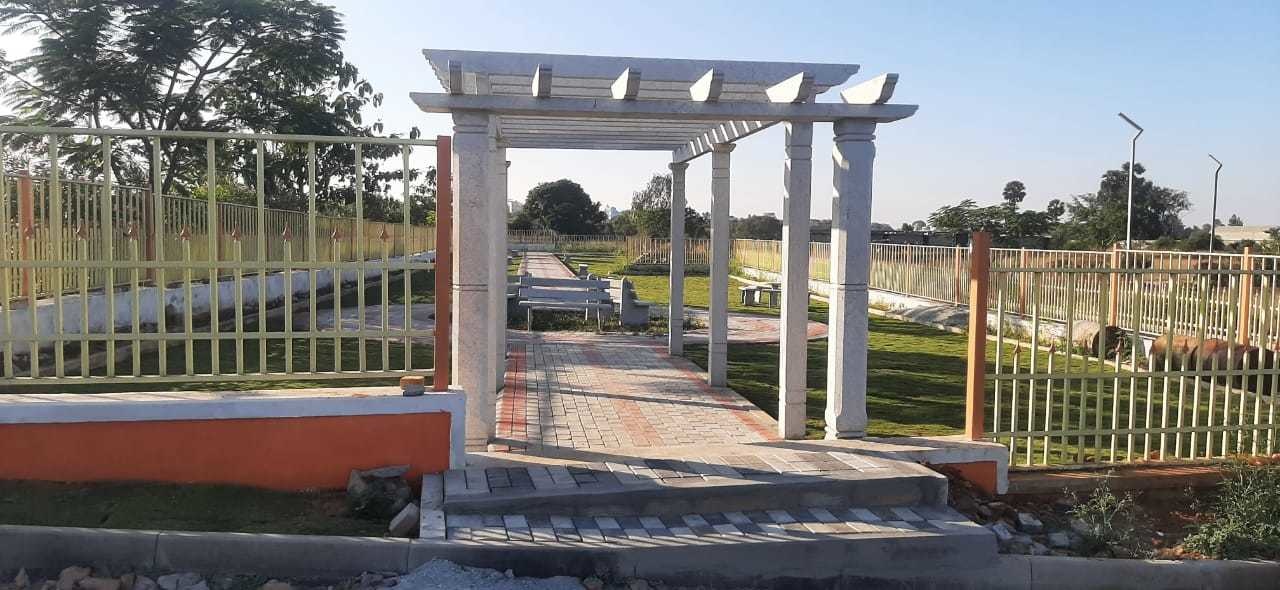 guru punvaanii eka Plot