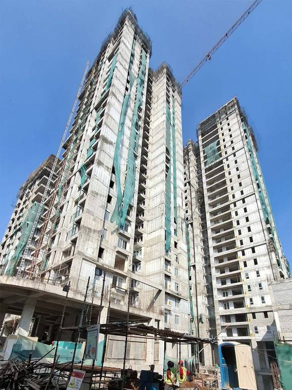 Silverglades Hightown Residences