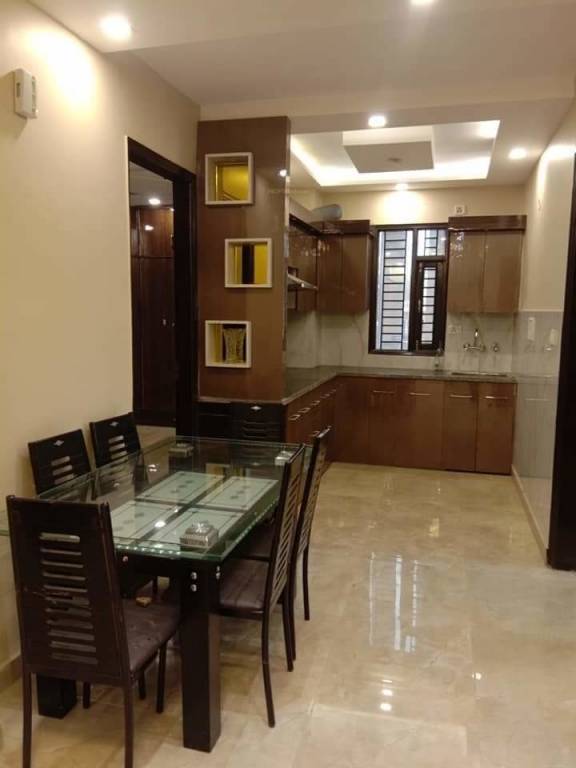  smart floors Dining Area