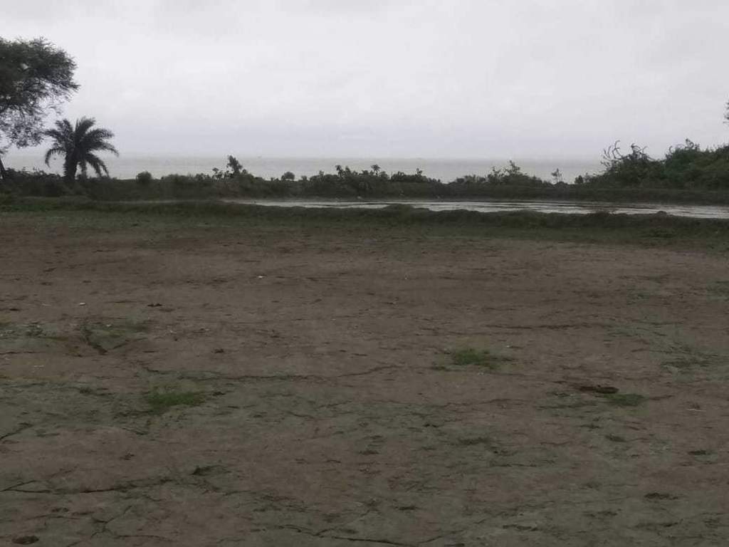  swapna neer Plot