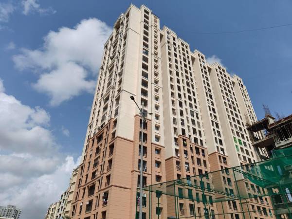 main of Yash Platina