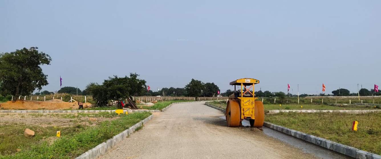  balaj gardens Plot
