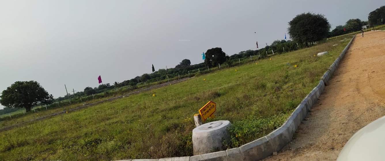  balaj gardens Plot