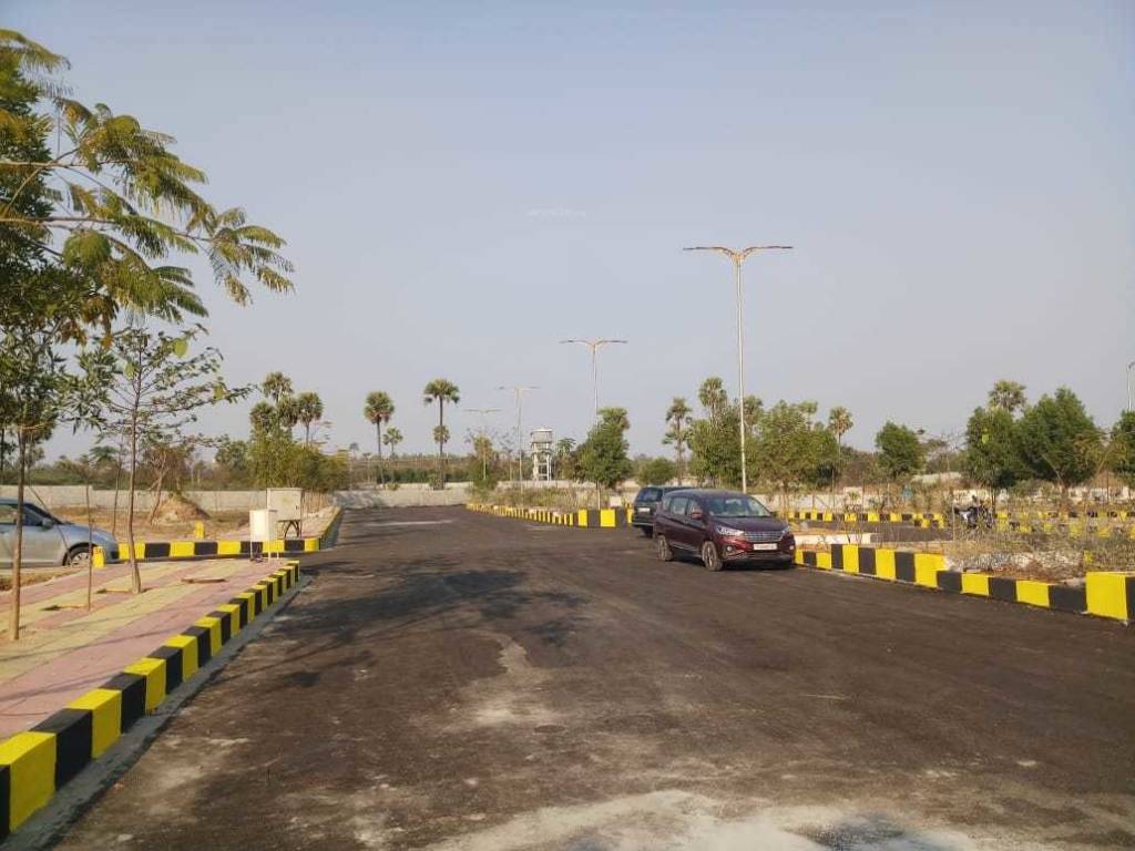  sparkle nestila Plot