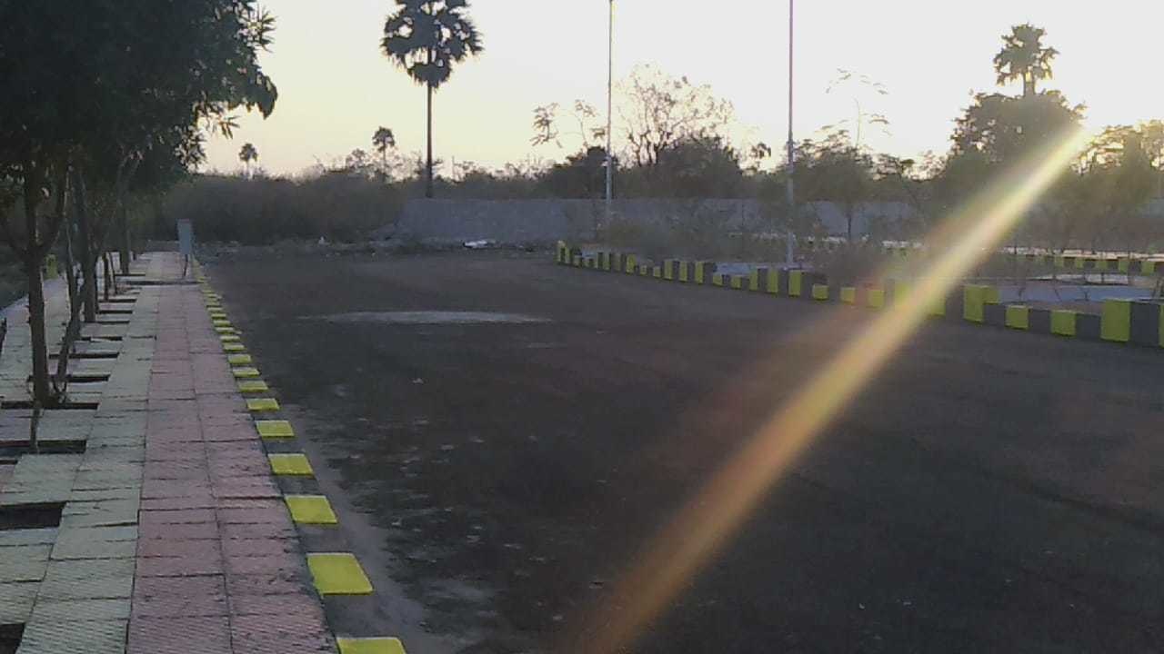  sparkle nestila Plot