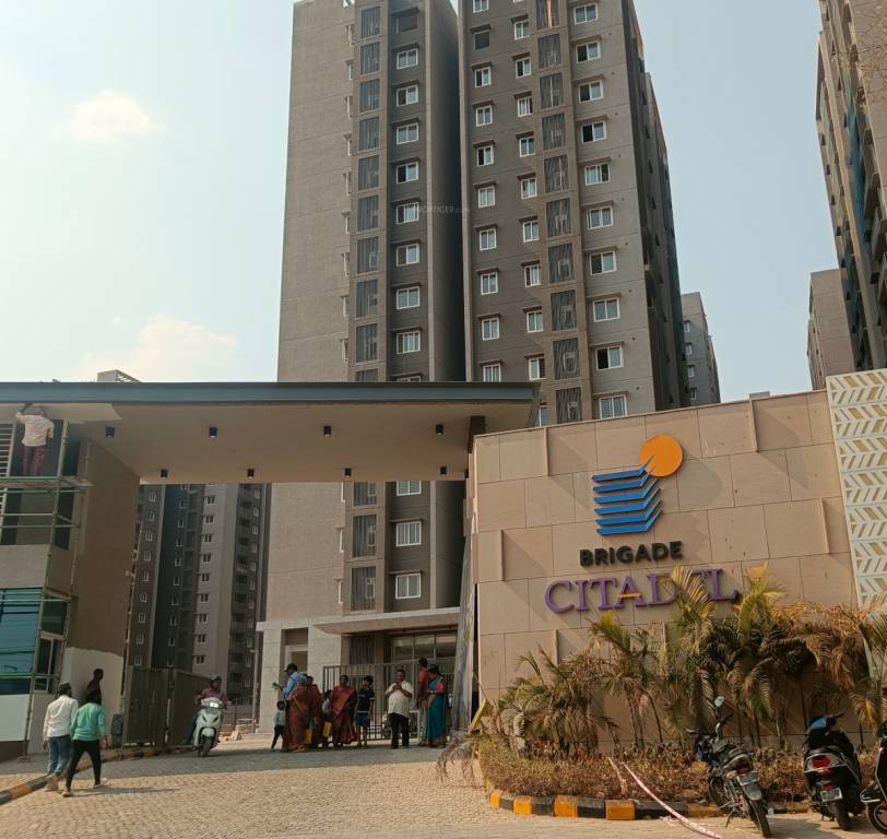 citadel Entrance Gate Security Cabin