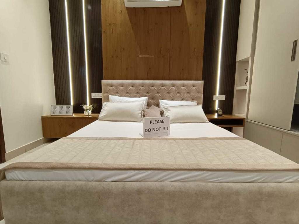  greenwood residency Bedroom