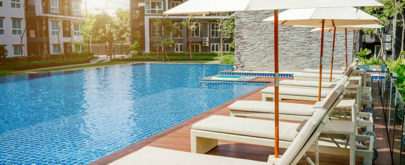 vienta tower a Swimming Pool