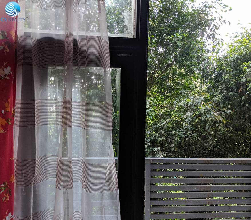  serene avenue Balcony