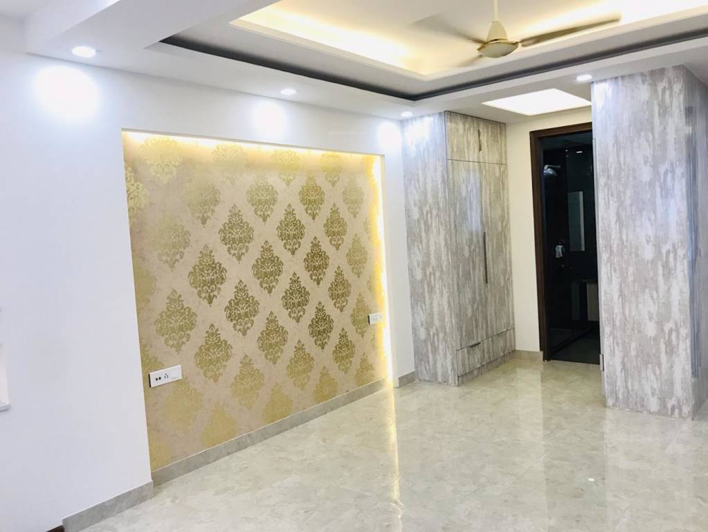  floors 4 Living Area