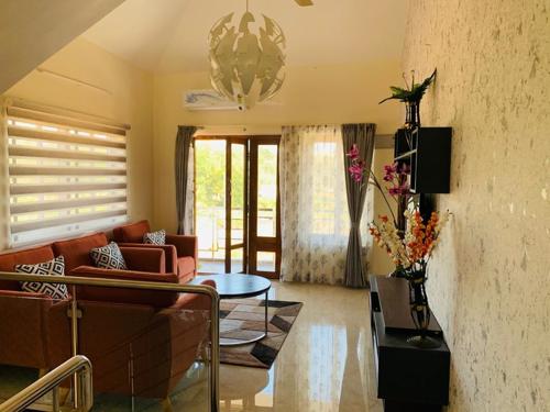  grand-la-casa Living Area