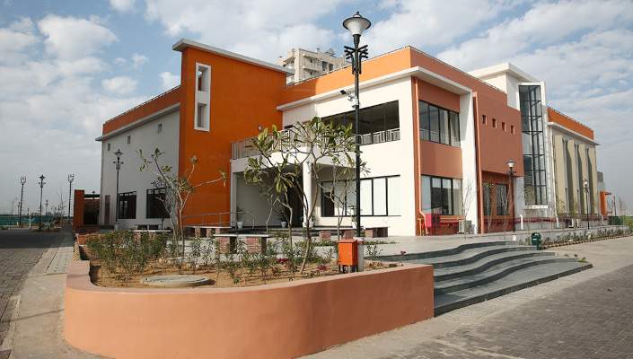 tarang phase iii Club House