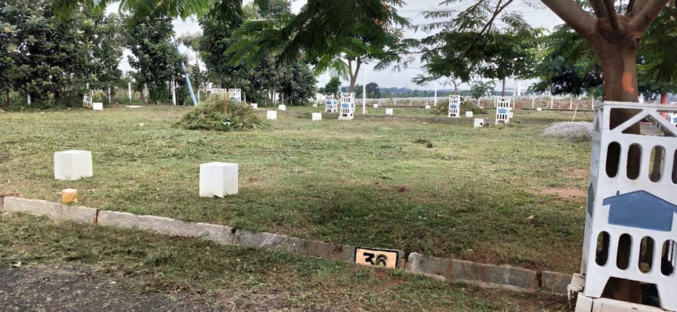  chaitanya green city Plot