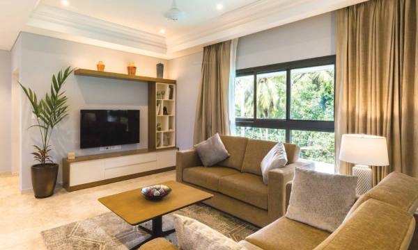  silver-estate Living Area