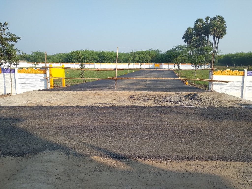  barathiyar enclaves Plot