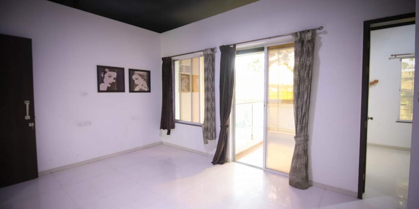  41 elite pune Living Area