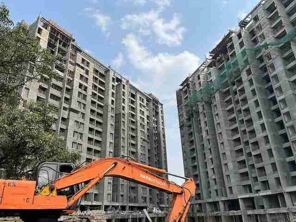 constructionStatus of Majestique Mrugavarsha