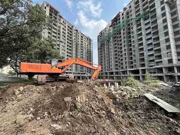 constructionStatus of Majestique Mrugavarsha