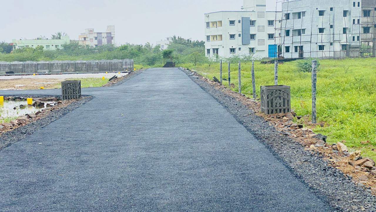  dream villa garden Internal Roads