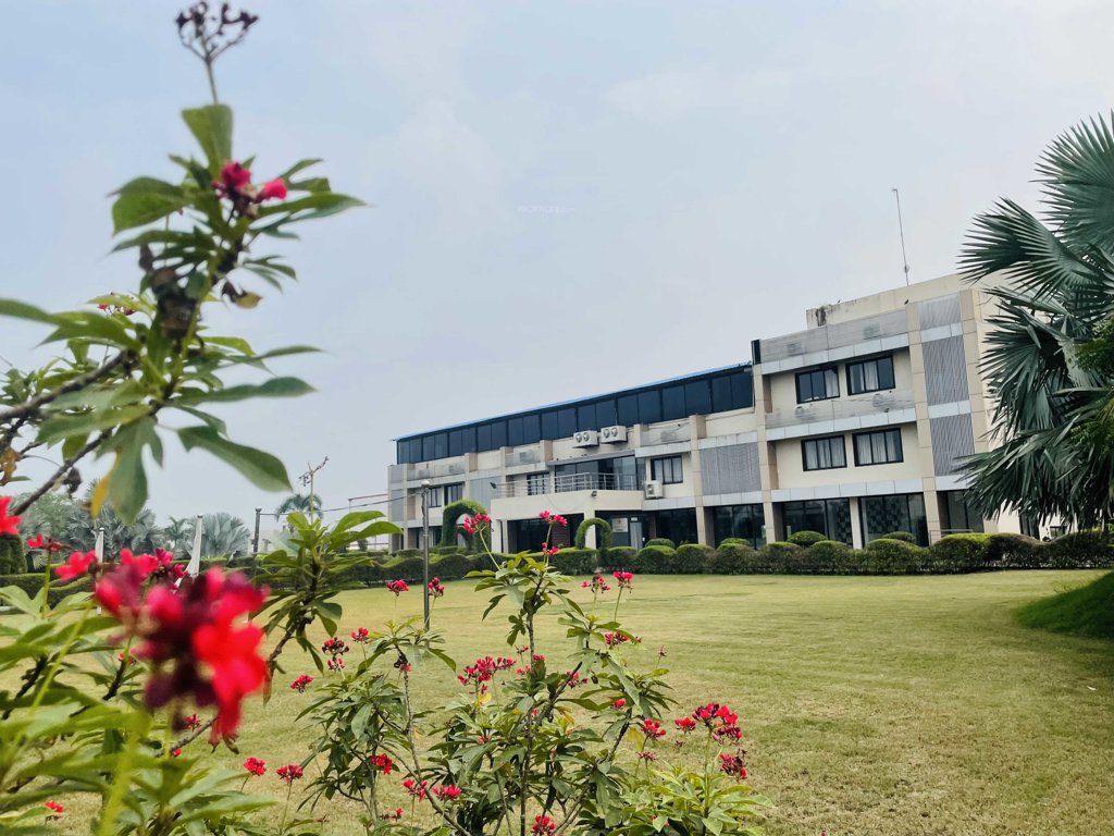  malhaar exotica Elevation