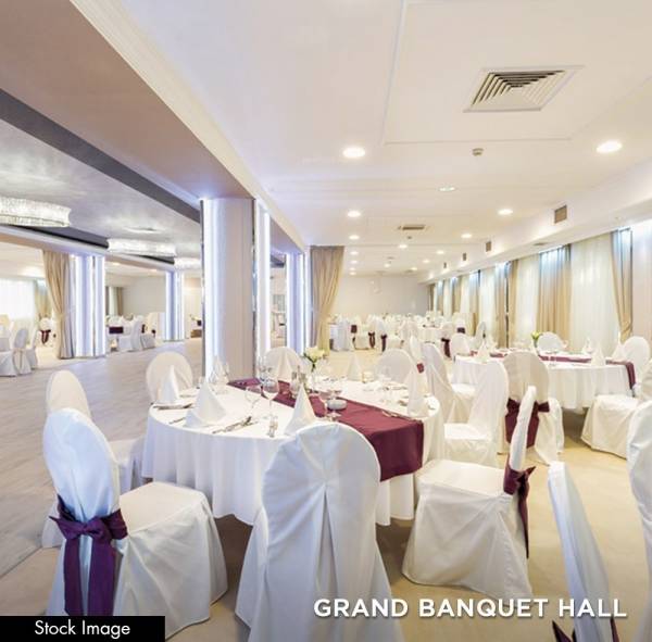  72-parksyde Banquet Hall