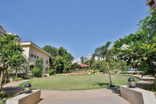  centria-r-building-casa Landscaped Gardens