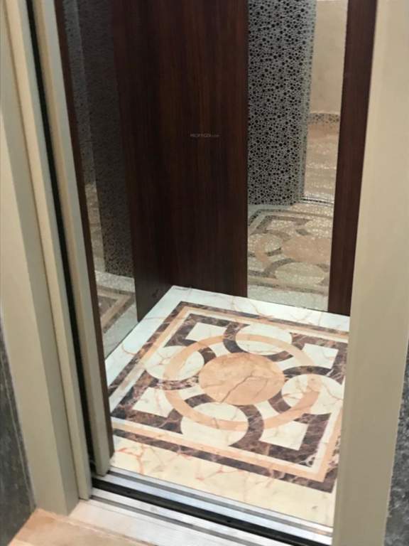  priyam Lift Available