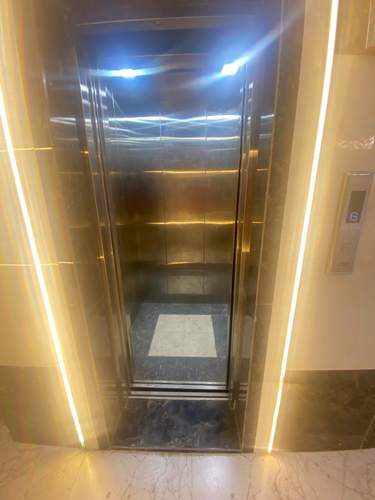  anandi Lift(s)