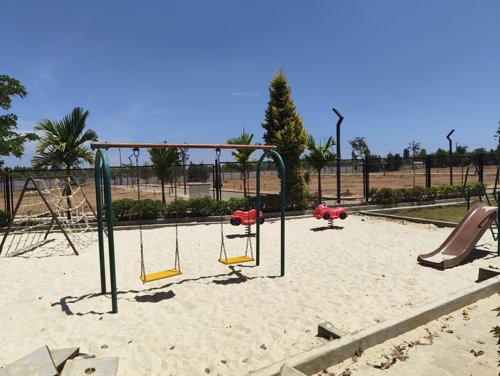  grevillea-a-block Children's play area