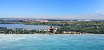  aero-one-phase-1 Infinity Pool