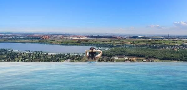  aero-one-phase-1 Infinity Pool