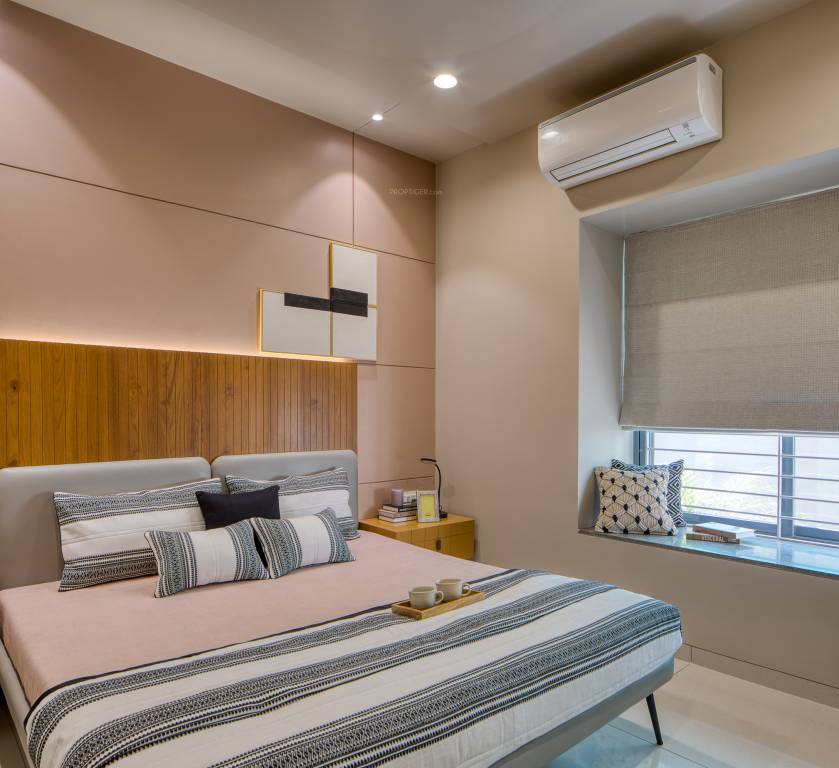  ultima pearl Bedroom