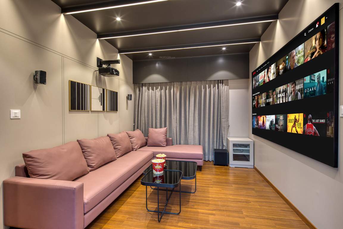  ultima pearl Living Area