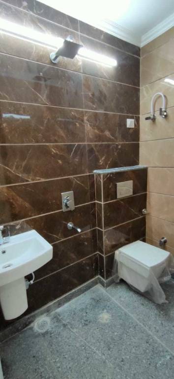  affordable homes Bathroom