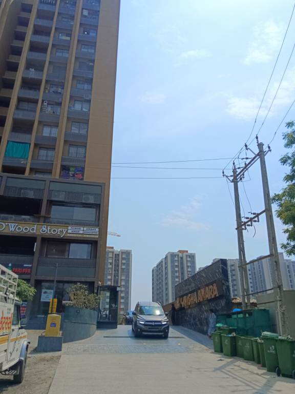  amara Entrance Gate Security Cabin