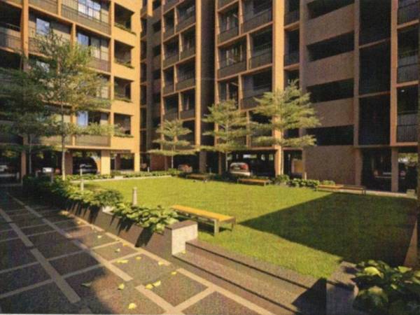  maruti-luxuria Others