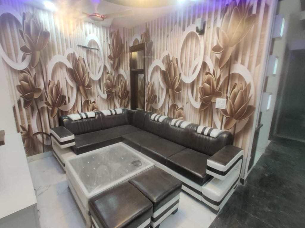  luxury floors Living Area