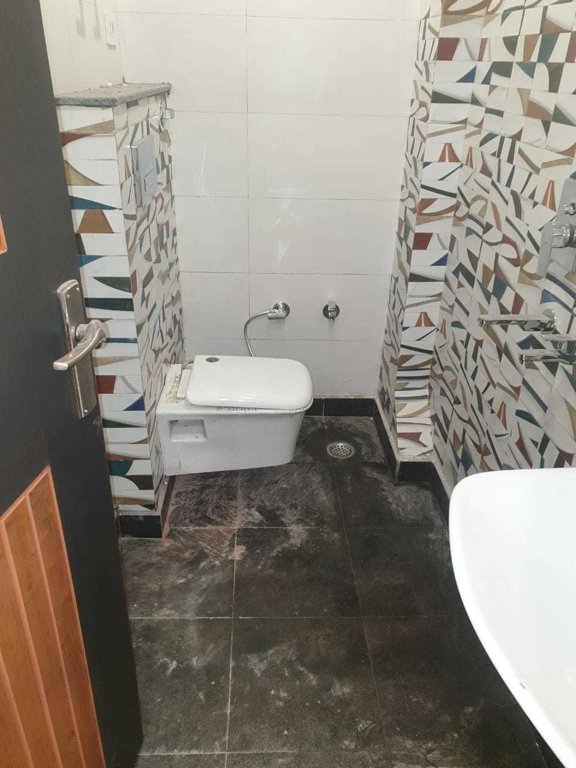 luxury and affordable homes Bathroom